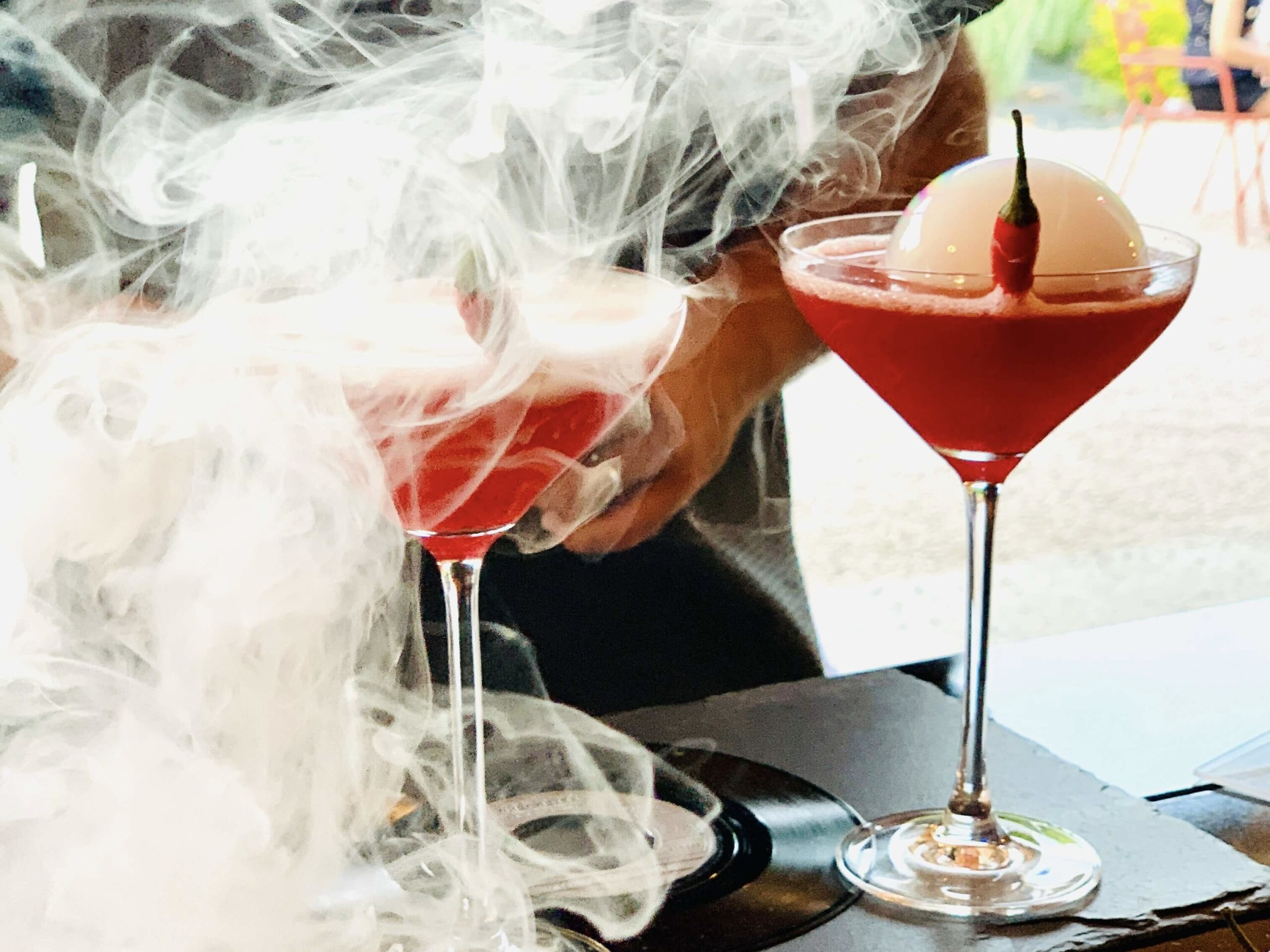 bulle aromatique de fumee sur cocktail mariage premium toulouse